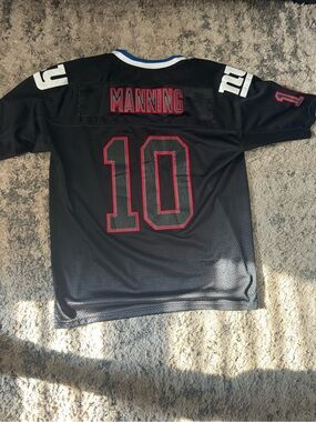 Four NY giants nfl  Jerseys. (2) xxl and (2) xl